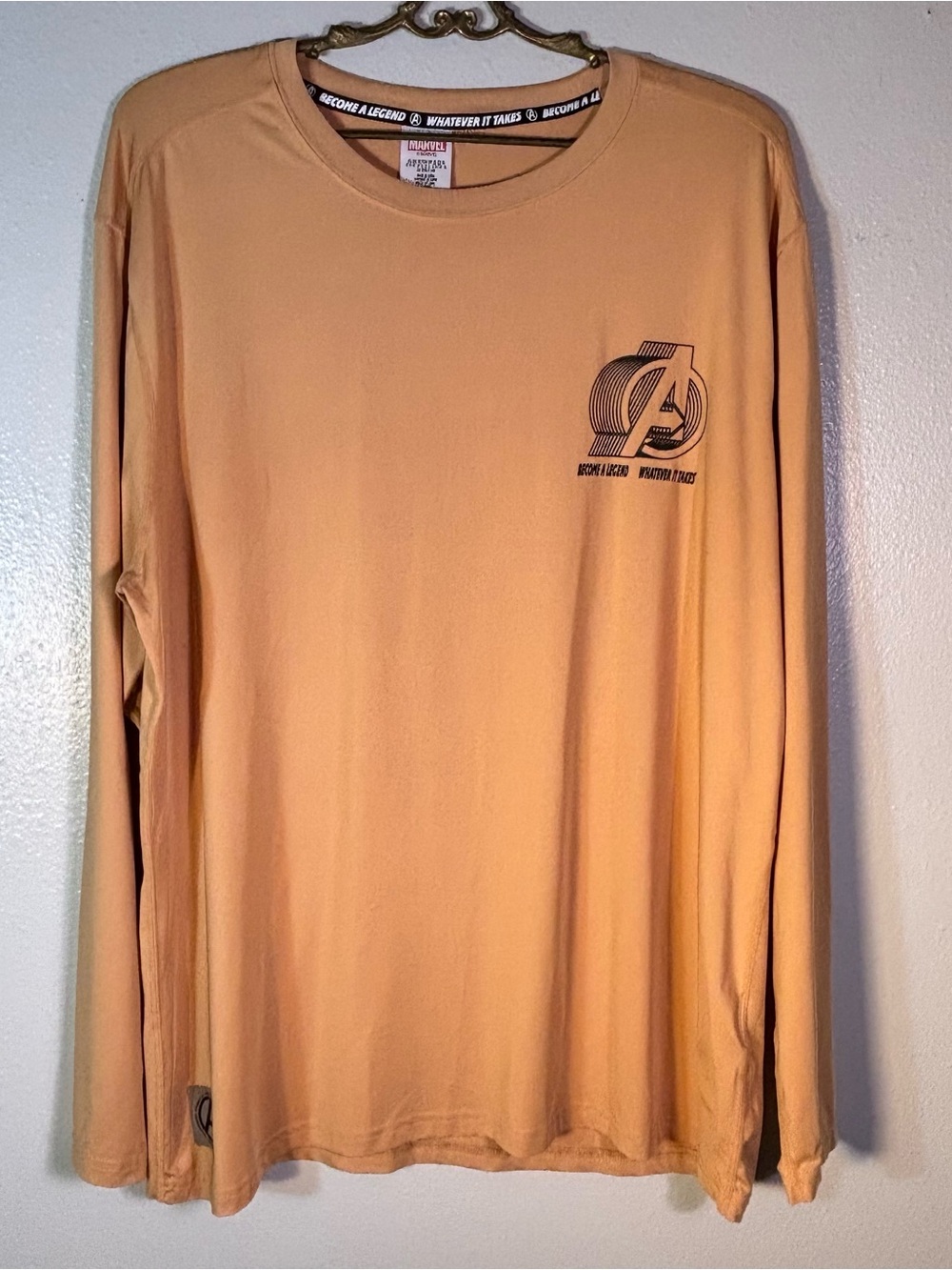 Marvel Avengers Men’s XL Long Sleeve Shirt Become A Legend Whatever It Takes